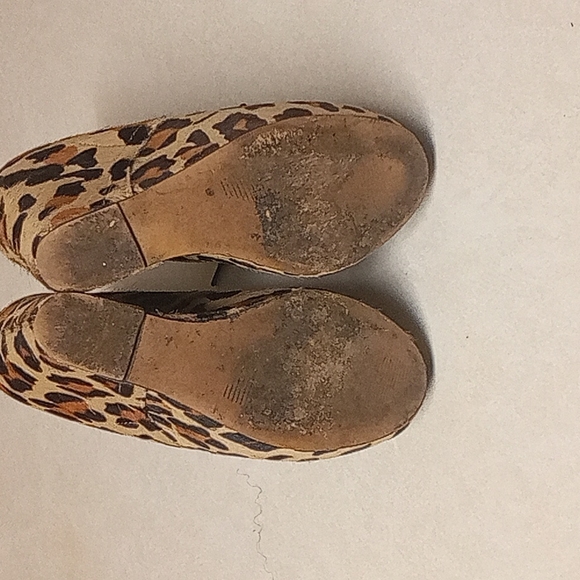 Steve Madden Leopard print booties size 7 1/2 - Picture 4 of 14